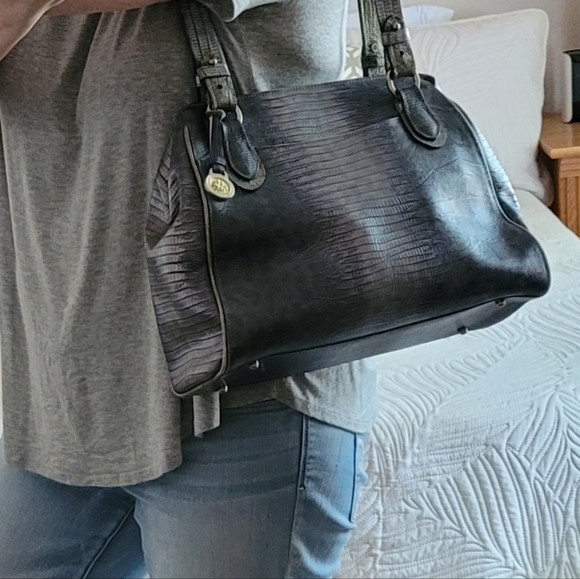 🤍BRAHMIN SATCHEL🤍 - Picture 3 of 12